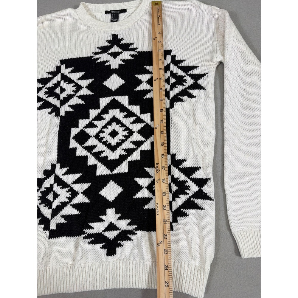 Forever 21‎ Womens Small White Black Geometric Southwestern Knit Cotton Sweater - Picture 5 of 8